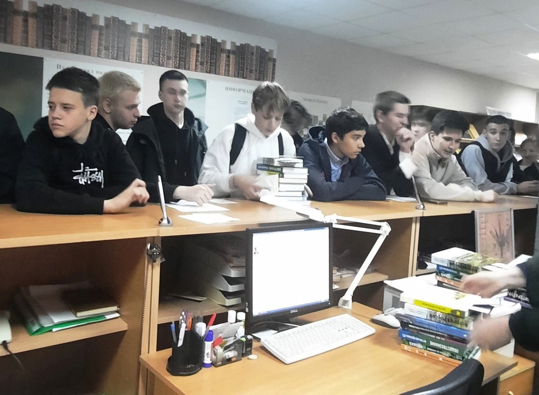 Книжный рай с научным уклоном Книжный рай с научным уклоном