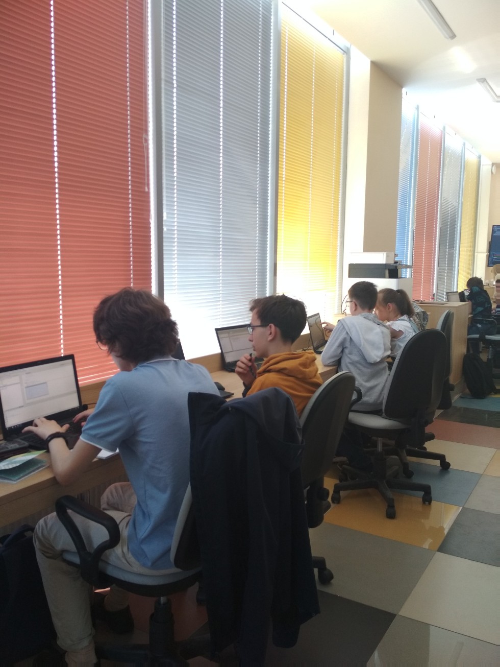 В ИТИС началась летняя смена детского лагеря по программированию на Java В ИТИС началась летняя смена детского лагеря по программированию на Java