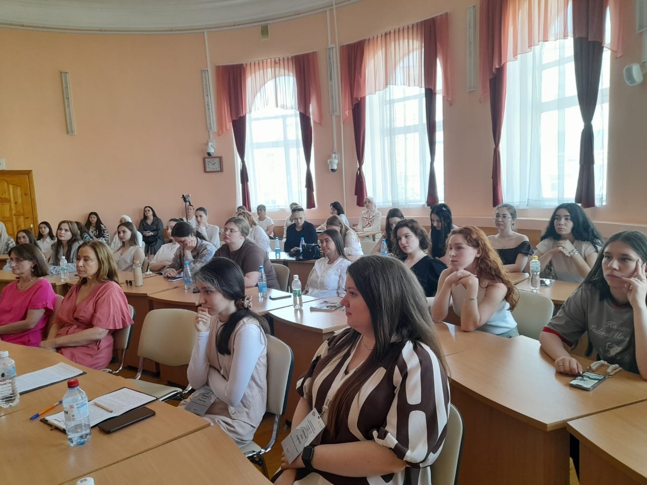 Заседание Исследовательской группы 'Социализация детей и подростков с ограниченными возможностями здоровья в инклюзивном образовательном пространстве' Заседание Исследовательской группы 'Социализация детей и подростков с ограниченными возможностями здоровья в инклюзивном образовательном пространстве'