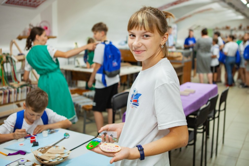 Университетская смена продолжает знакомиться с Елабугой Университетская смена продолжает знакомиться с Елабугой