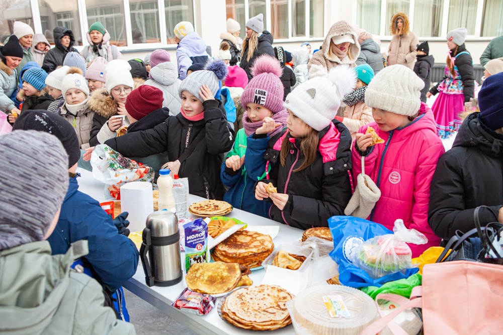 Масленица в Елабужском институте КФУ и Университетской школе Масленица в Елабужском институте КФУ и Университетской школе
