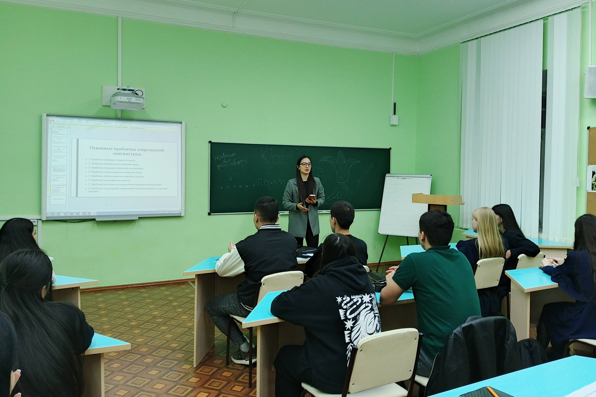 Студенты 'Edlingua' провели научные дебаты Студенты 'Edlingua' провели научные дебаты