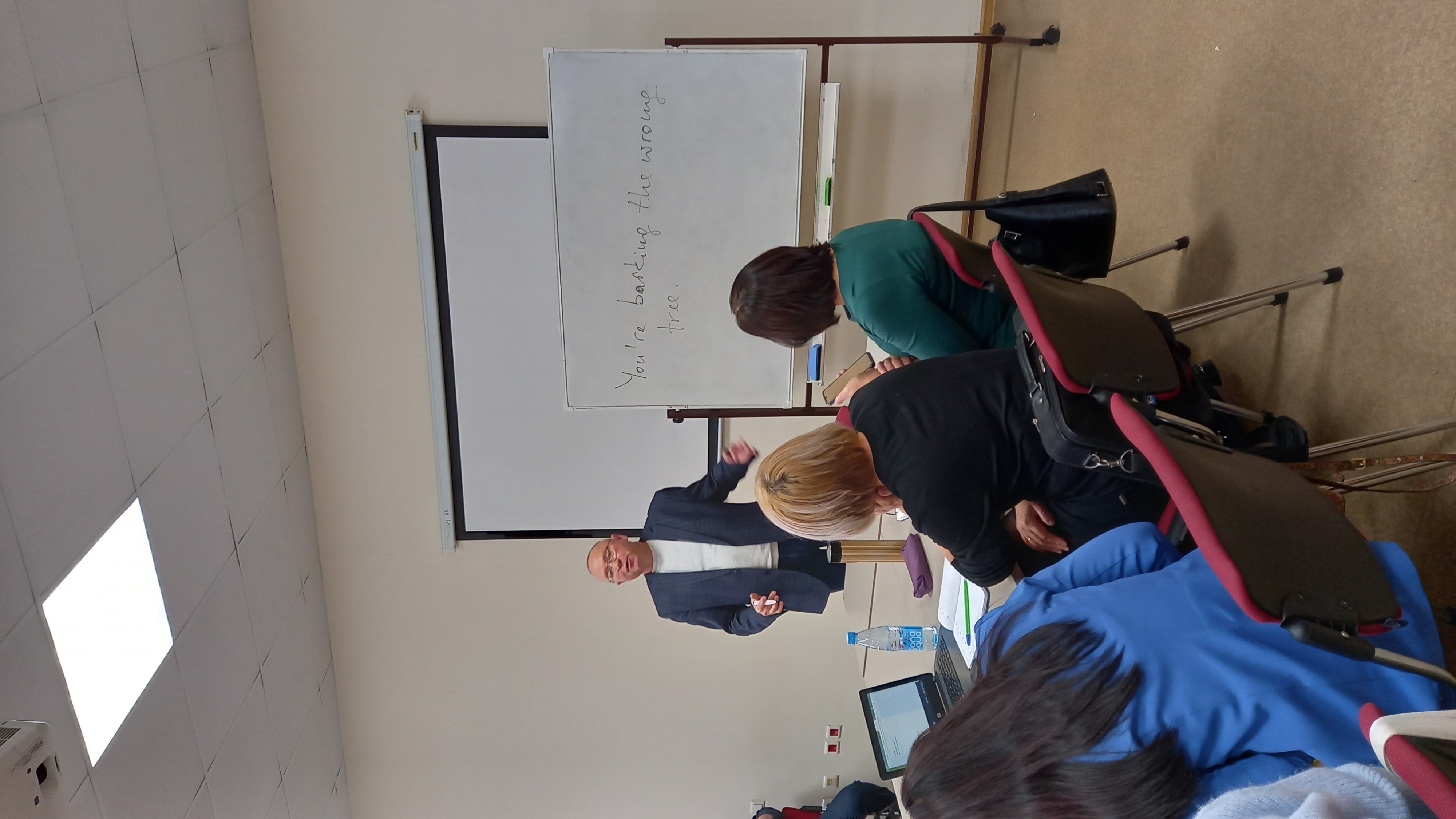 Учителя английского языка школ РТ овладели новыми знаниями на курсах повышения квалификации Учителя английского языка школ РТ овладели новыми знаниями на курсах повышения квалификации