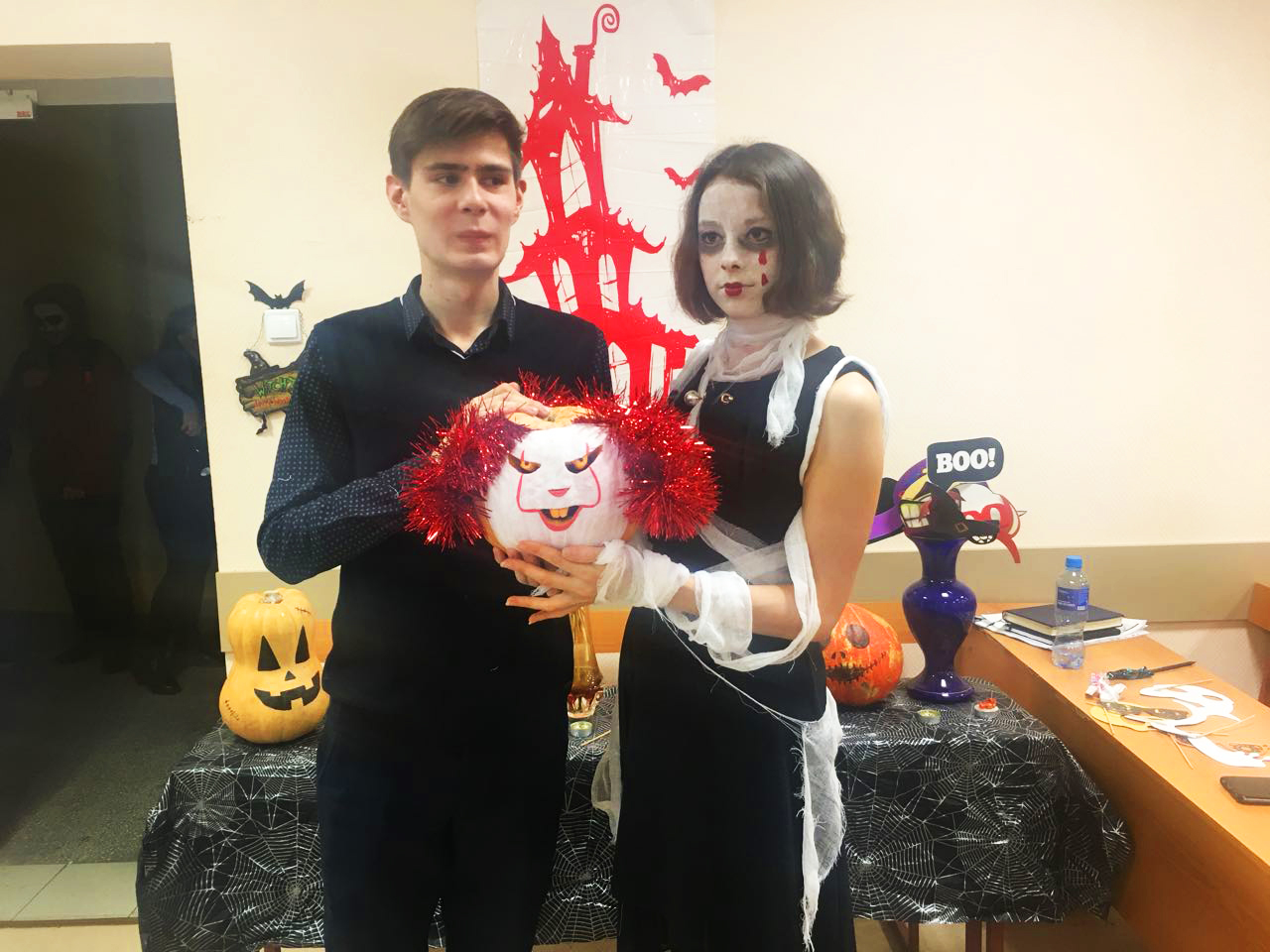 � ��������� ����������, ��������� � �������� ��� ���� ��������� ������������ ����������� 'Trick or treat', ����������� ������������ ���������