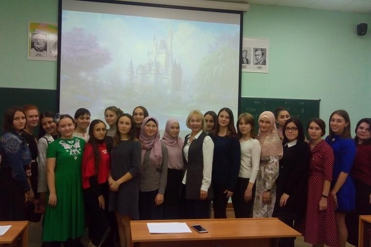 В Елабужском институте КФУ состоялся конкурс чтецов В Елабужском институте КФУ состоялся конкурс чтецов