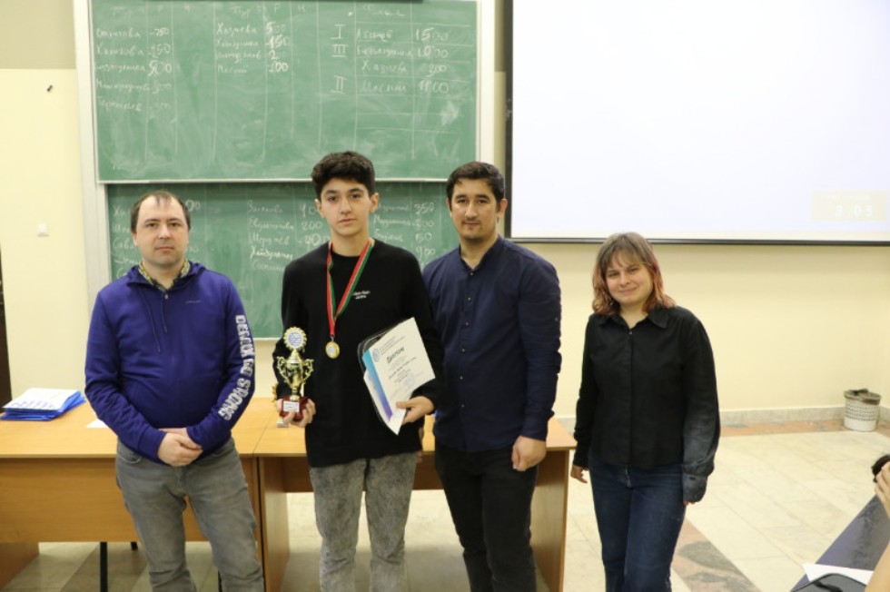 В Казанском федеральном университете 2 октября состоялся Математический Турнир НОМЦ ПФО среди учащихся 7-11 классов школ города Казани.