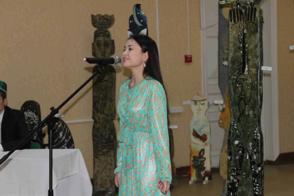 Сегодня в Елабужском институте КФУ состоялась презентация выставки работ участников всероссийского этно-арт-симпозиума 'Песнь о Шурале',посвященной 130 - летию со дня рождения татарского поэта Габдуллы Тукая Сегодня в Елабужском институте КФУ состоялась презентация выставки работ участников всероссийского этно-арт-симпозиума 'Песнь о Шурале',посвященной 130 - летию со дня рождения татарского поэта Габдуллы Тукая