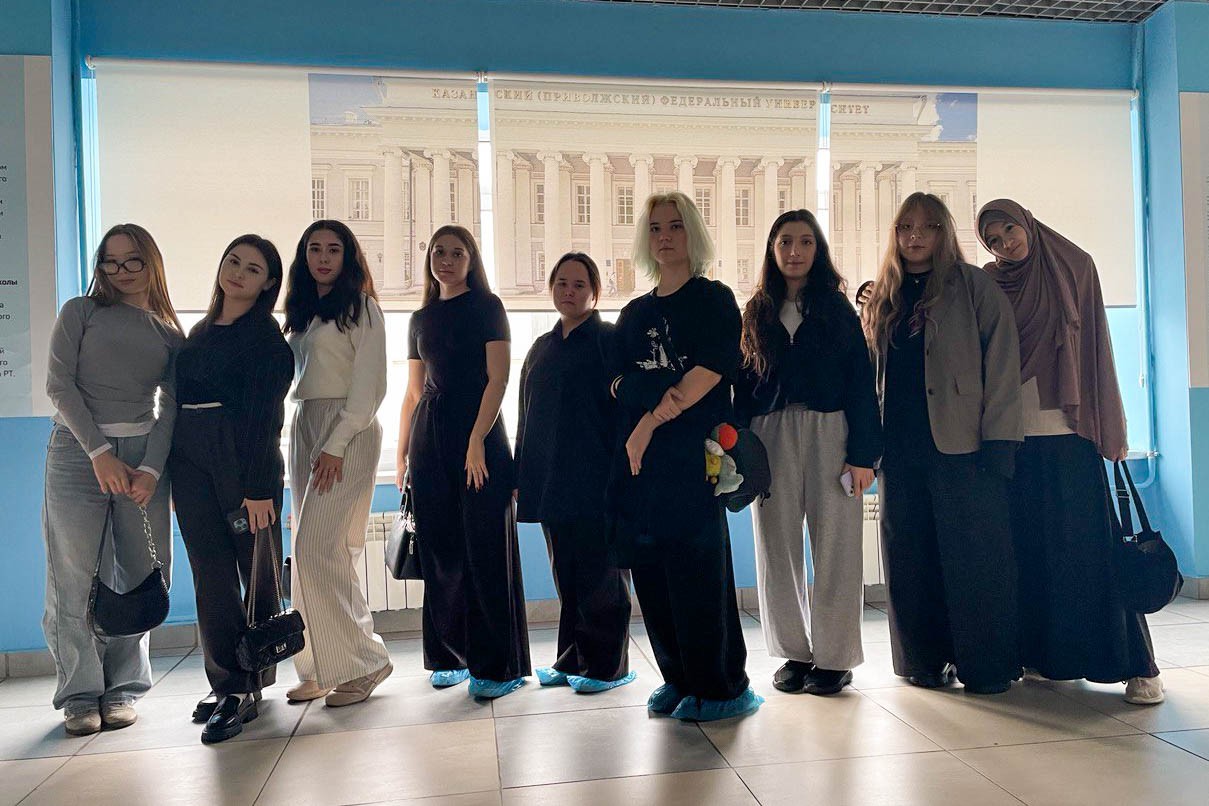 Будущие учителя посетили 'Университетскую' школу Будущие учителя посетили 'Университетскую' школу