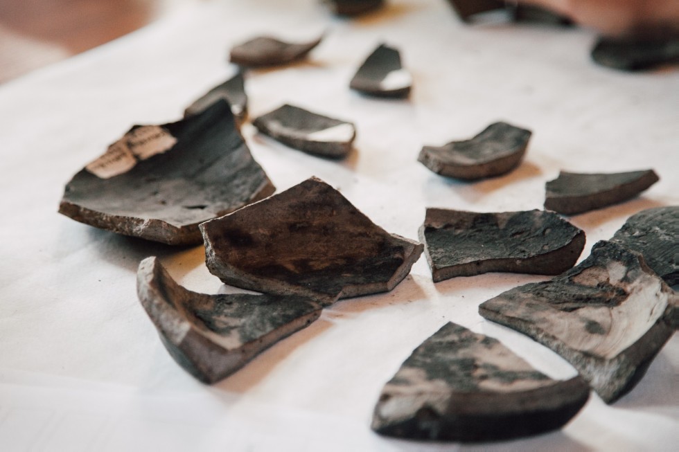 ��������