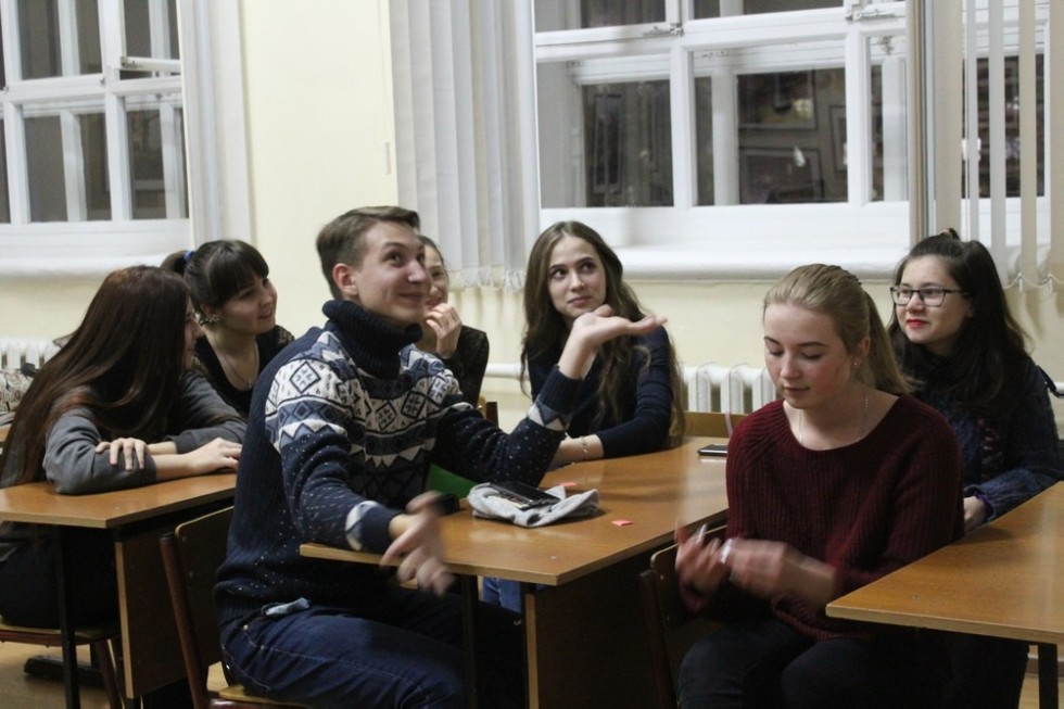 Студенты Елабужского института решают проблему низкого читательского интереса у детей Студенты Елабужского института решают проблему низкого читательского интереса у детей