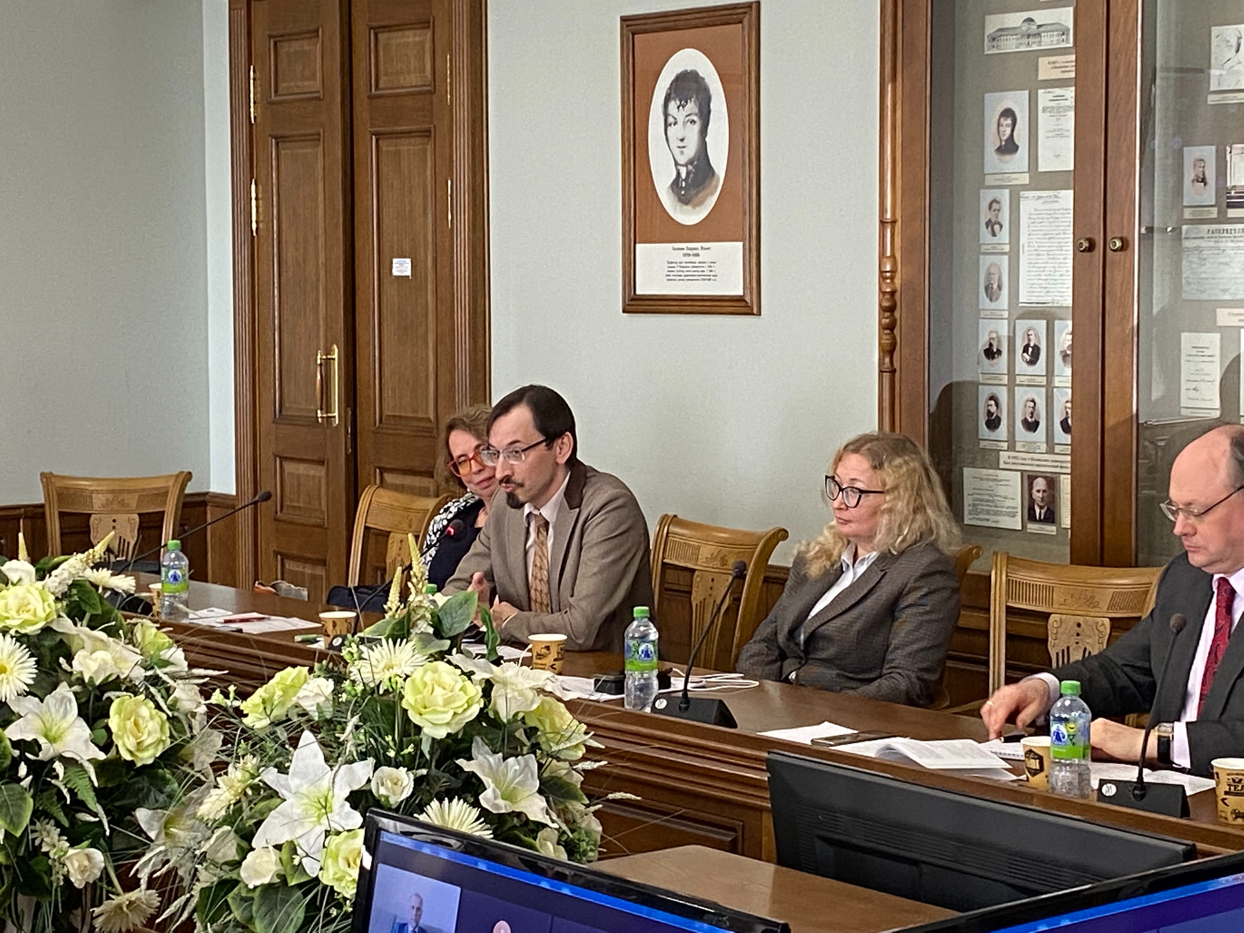 Прошел международный круглый стол 'Международное трудовое право: генезис, проблемы и перспективы развития (к 120-летию первого соглашения по вопросам труда и 105-летию МОТ' Прошел международный круглый стол 'Международное трудовое право: генезис, проблемы и перспективы развития (к 120-летию первого соглашения по вопросам труда и 105-летию МОТ'