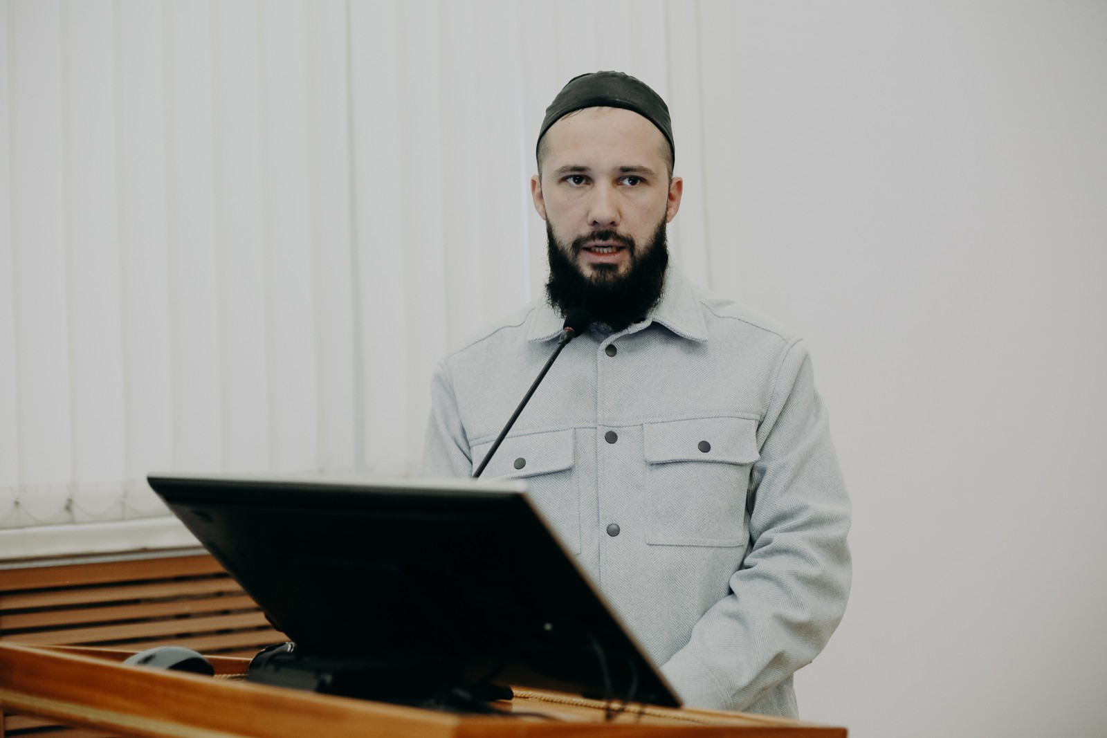 В Институте международных отношений, истории и востоковедения вручили дипломы по программе 'Синхронный перевод (арабский язык)' В Институте международных отношений, истории и востоковедения вручили дипломы по программе 'Синхронный перевод (арабский язык)'