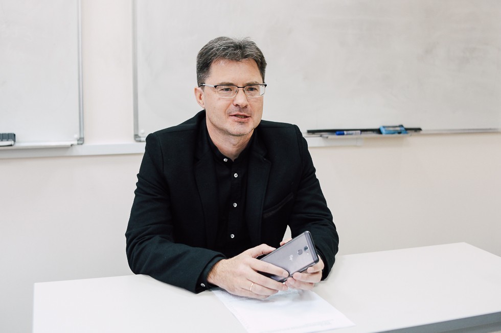 � ��� ����� ���� ������ IX ������������� ����� '����� � ���������������� ����'