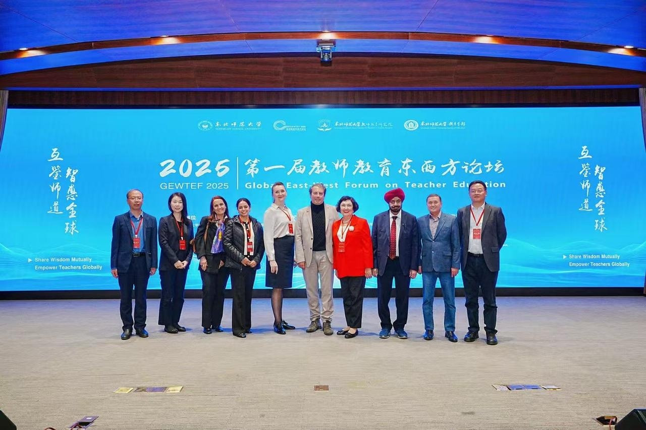 Рабочее заседание руководства Института образования Северо-Восточного педагогического университета (СВПУ, Чанчунь, КНР): развивая международное сотрудничество Рабочее заседание руководства Института образования Северо-Восточного педагогического университета (СВПУ, Чанчунь, КНР): развивая международное сотрудничество