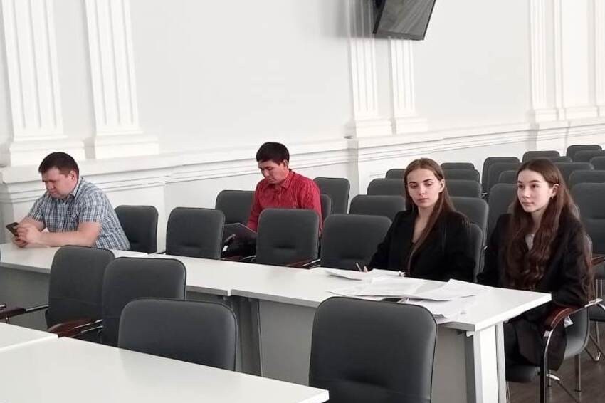 Подведены итоги работы секции 'Экономика' Итоговой научно-образовательной конференции студентов Подведены итоги работы секции 'Экономика' Итоговой научно-образовательной конференции студентов