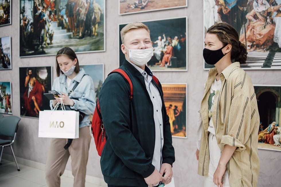 ��������