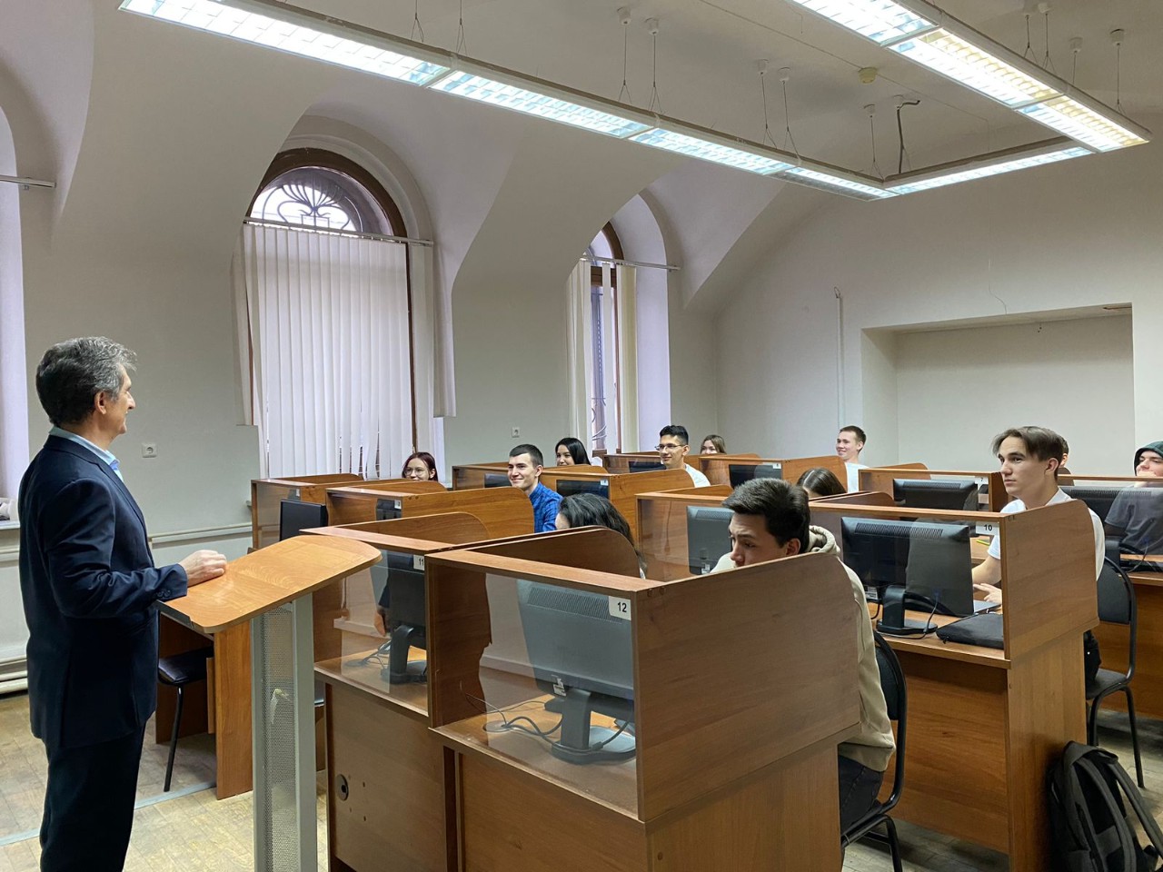 �� �����-����� �� ����������?.