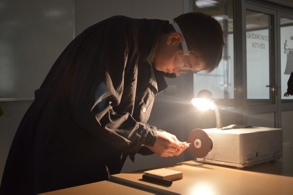 ����� ��������� ���� ������������� 