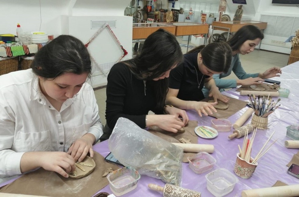 Лепка из глины ? сложно? Вовсе нет Лепка из глины ? сложно? Вовсе нет