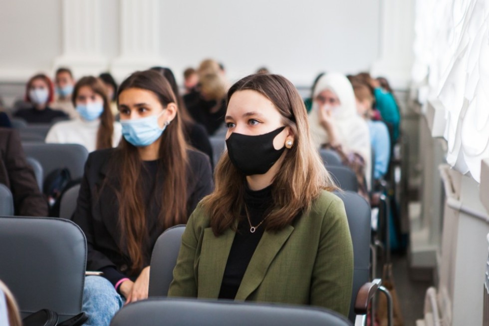 � ���������� ��������� ���������� V ������������� ������-������������ ����������� '����������� �������� ��������� � ������������ ������: ������ � ��������'