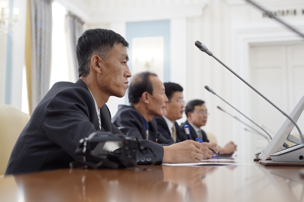 First ever North Korean delegation greeted in Kazan University