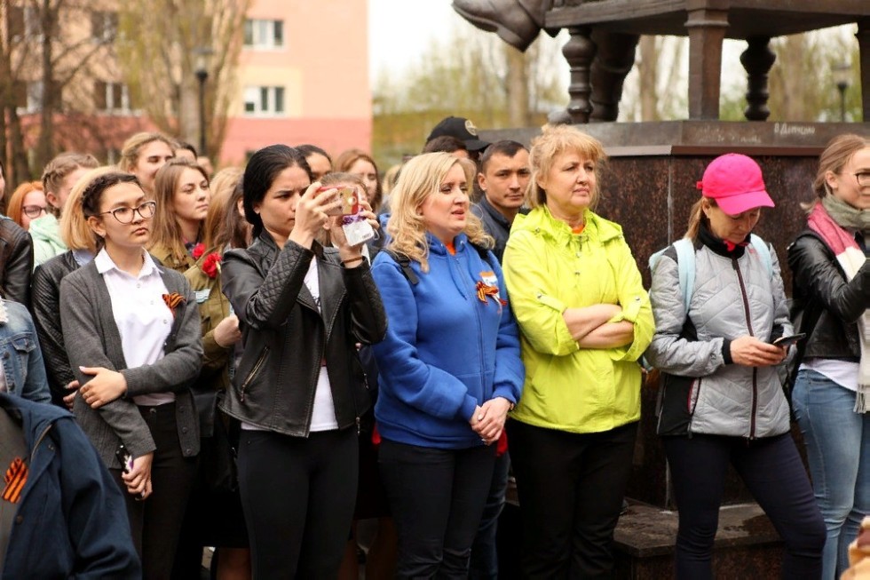 'Поклонимся великим тем годам': День Победы встретили в Елабужском институте КФУ 'Поклонимся великим тем годам': День Победы встретили в Елабужском институте КФУ