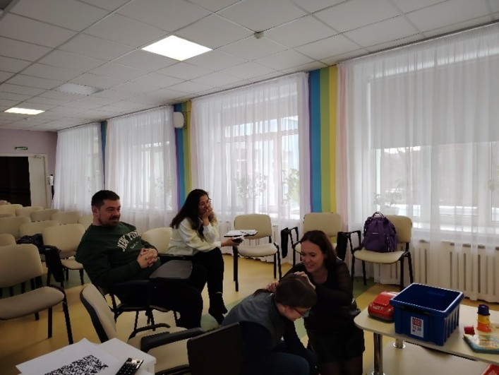 Родительский практикум:Ключевые темы поддержки игры у детей с аутизмом Родительский практикум:Ключевые темы поддержки игры у детей с аутизмом