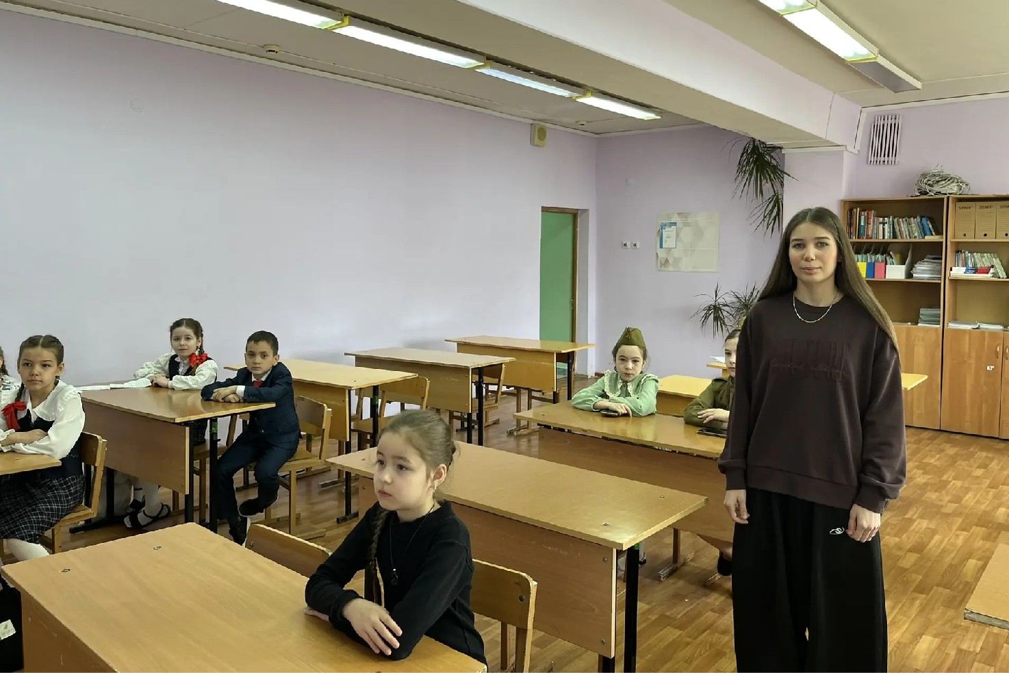 Преподаватели Елабужского института КФУ и студенты-филологи стали членами жюри конференции 'Елабужский Парнас' Преподаватели Елабужского института КФУ и студенты-филологи стали членами жюри конференции 'Елабужский Парнас'