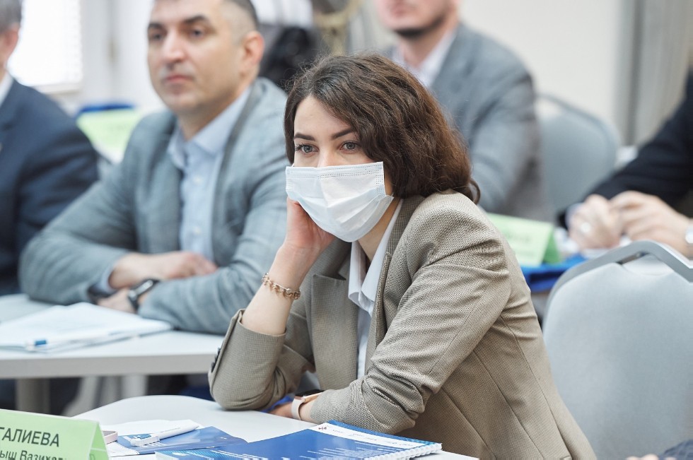 SPRING LAUNCH OF THE MBA PROGRAM SPRING LAUNCH OF THE MBA PROGRAM