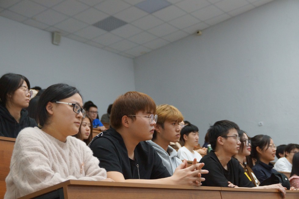 �������� ����� � ������ �� ������� �������� ����� ��� ������������