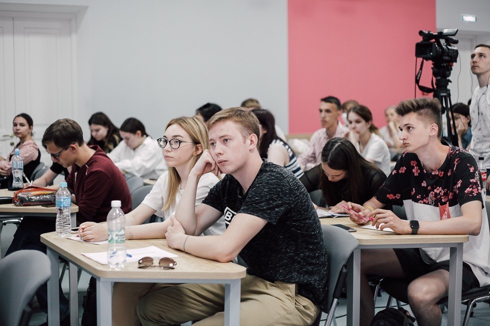 В стенах Высшей школы исторических наук и всемирного культурного наследия ИМО прошел образовательный этнокультурный проект В стенах Высшей школы исторических наук и всемирного культурного наследия ИМО прошел образовательный этнокультурный проект