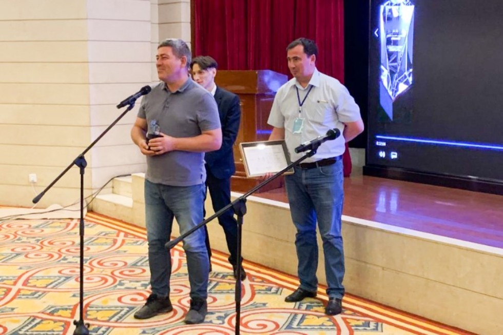 �������������� ������� ����� ���������������� ������ � �������� ��������� '������' ������ �������������� ������ ������