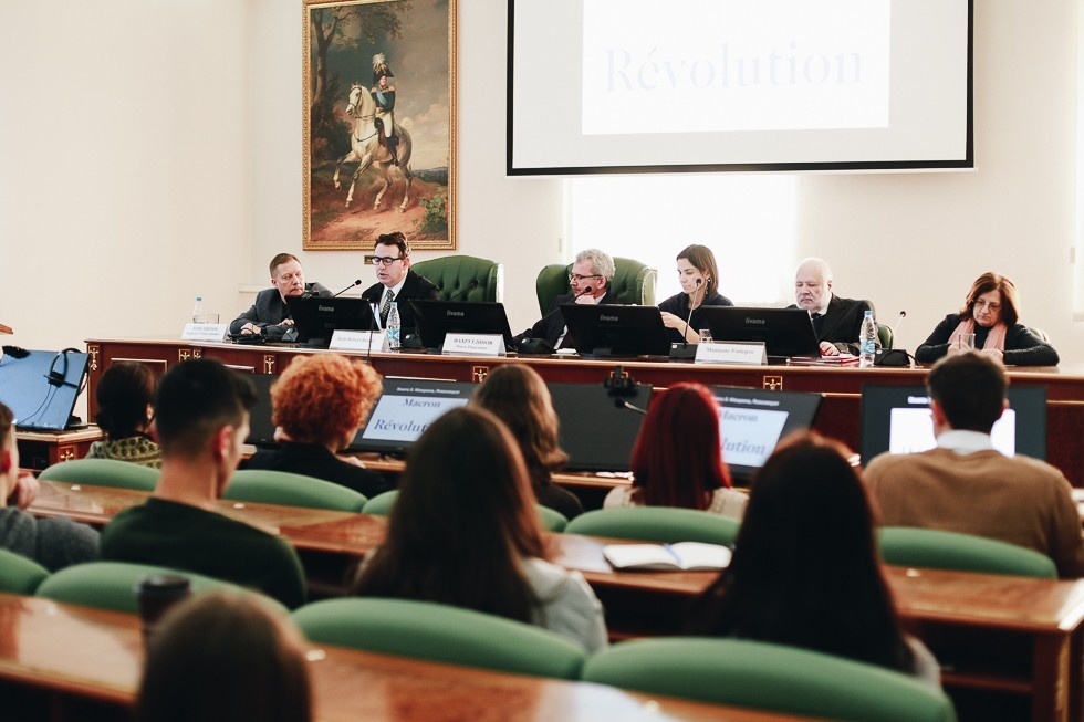 � ��� ��� ������ ������ ������� ������� 