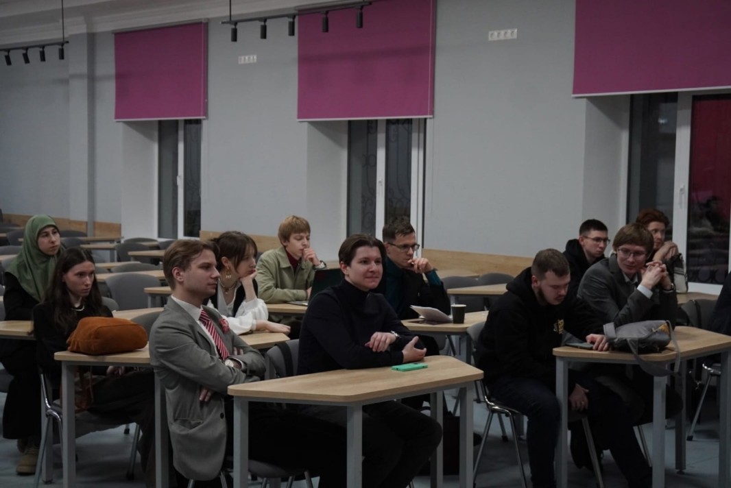 Первые Казанские исторические чтения прошли в ИМОИиВ КФУ Первые Казанские исторические чтения прошли в ИМОИиВ КФУ