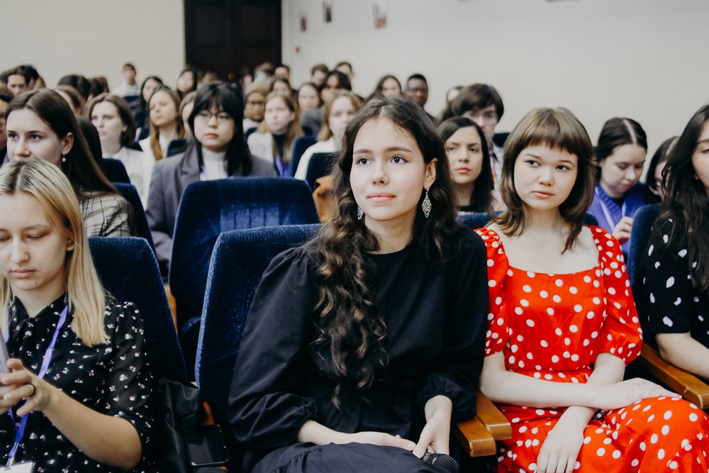 Торжественное закрытие Казанской модели ООН прошло в КФУ Торжественное закрытие Казанской модели ООН прошло в КФУ