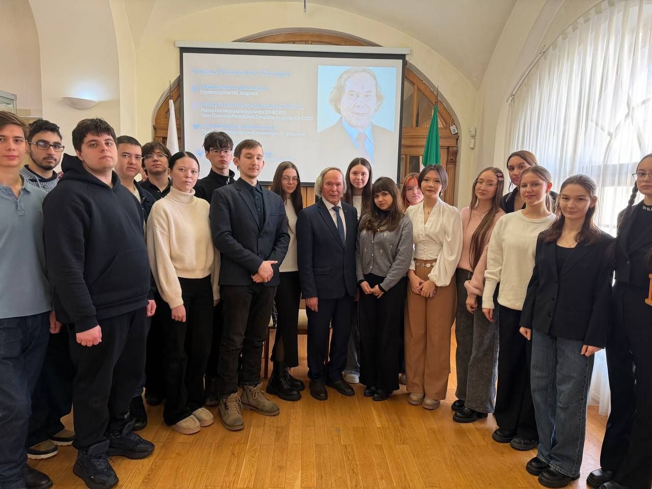 �������� ��������� ������������� ���������, ������� � �������������� ��� ������� ������� � ����������� ����� ������ �������� � ������������ ����� ,������, �����