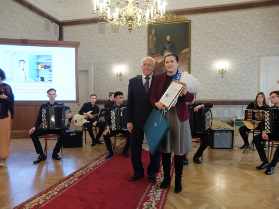 ����������� ����� ������ 8 �����.