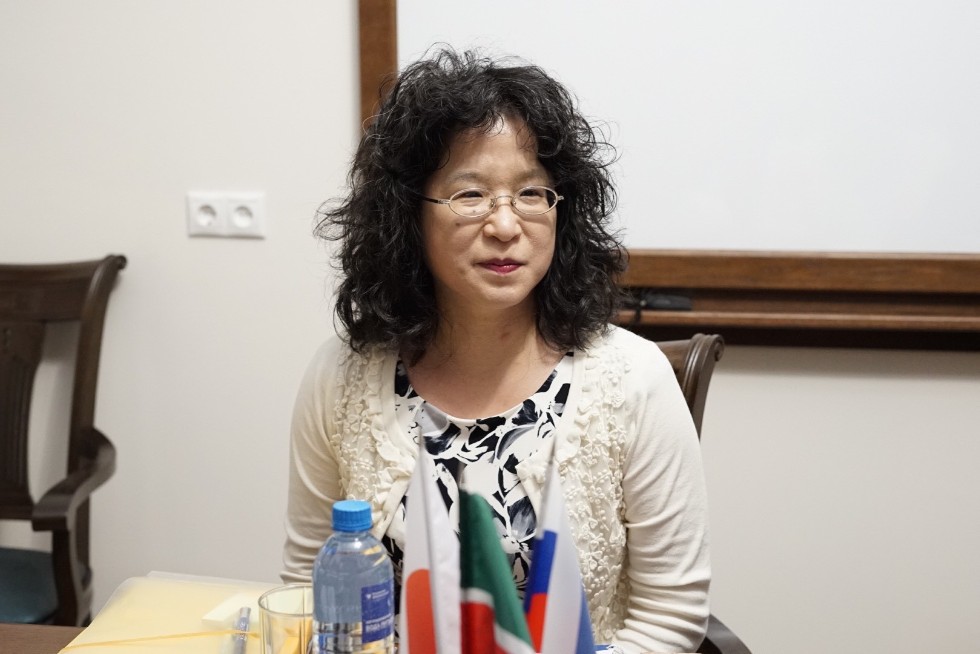 Kindai University representatives arrived to discuss future student exchange Kindai University representatives arrived to discuss future student exchange