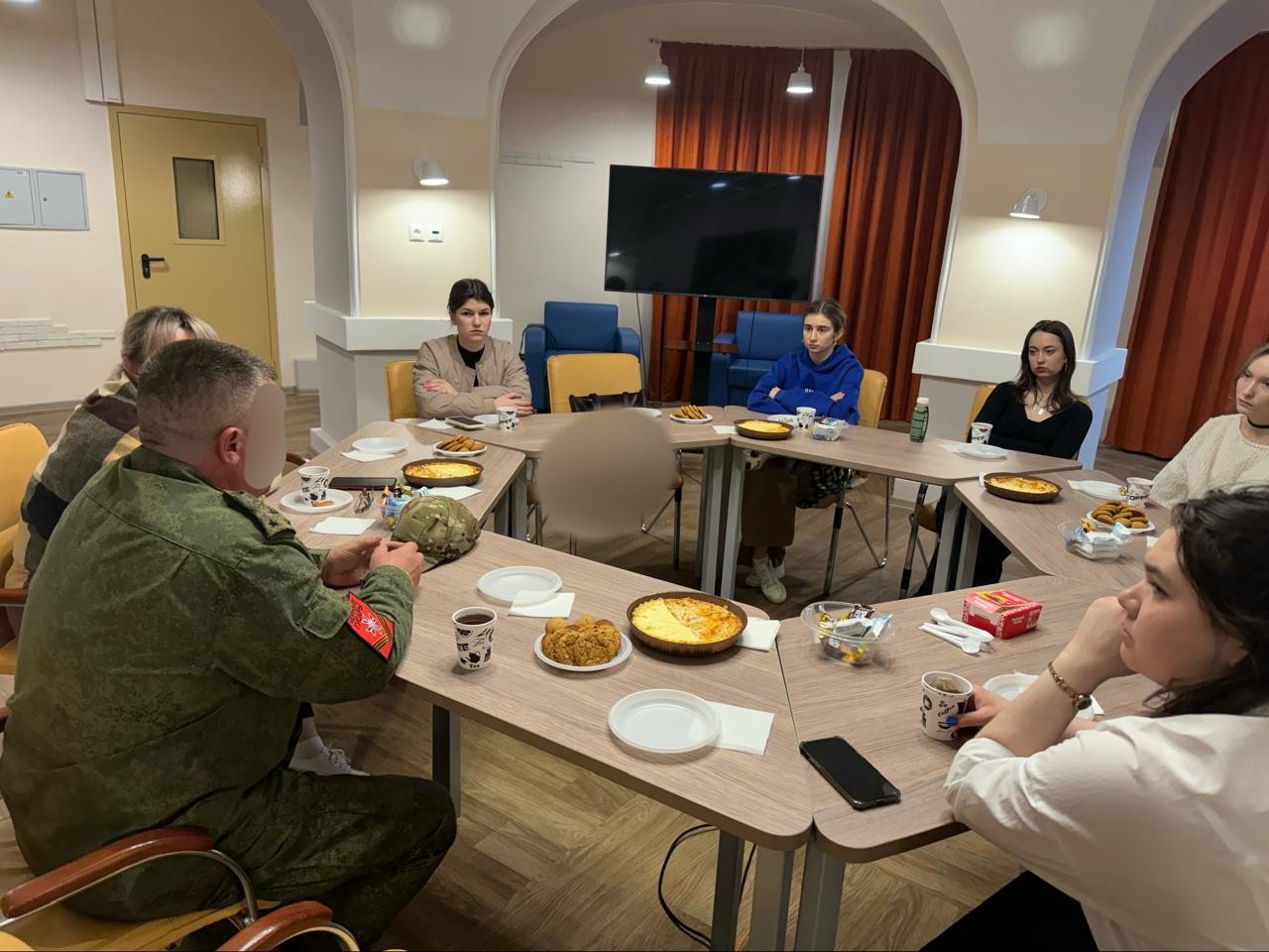 Встреча с участником боевых действий специальной военной операции Встреча с участником боевых действий специальной военной операции