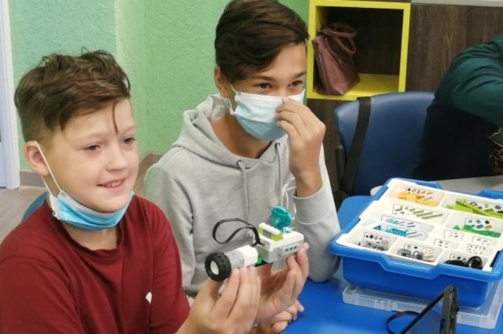 ����� �� ���: ���������� � �������������� � ���