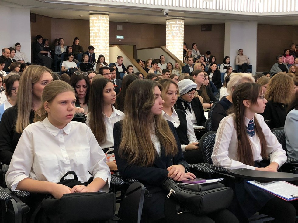 VI ������������� ������� �����������-������� �������� ����� ���� ��������