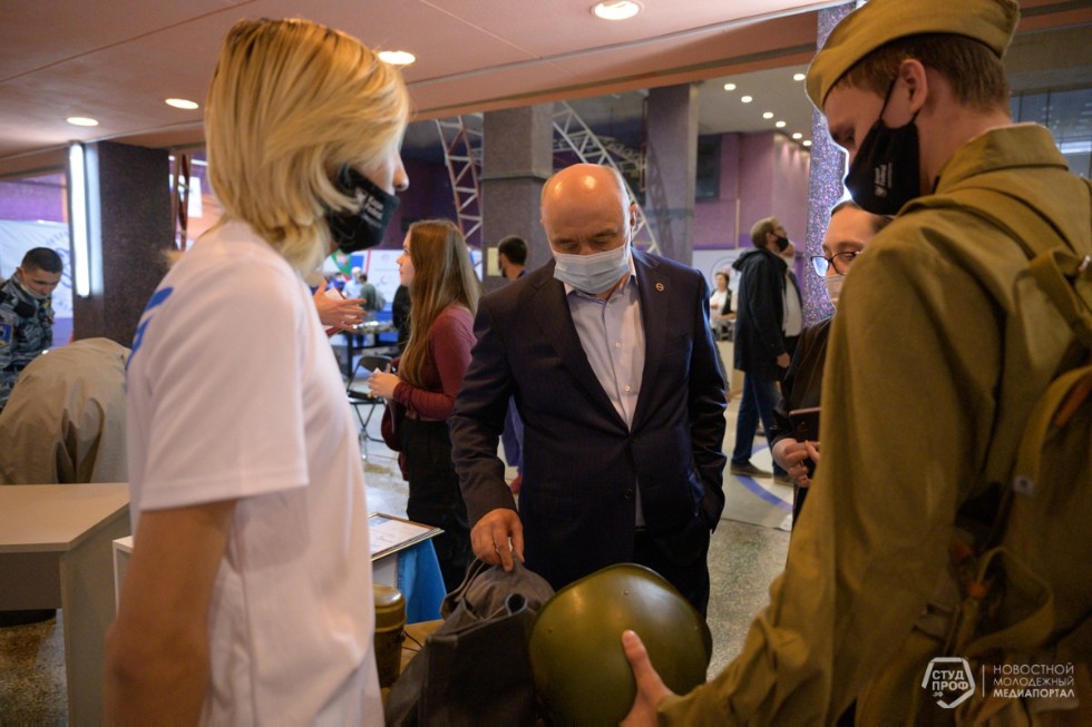 Мы очень рады долгожданной встрече с Вами ? первокурсники! Мы очень рады долгожданной встрече с Вами ? первокурсники!