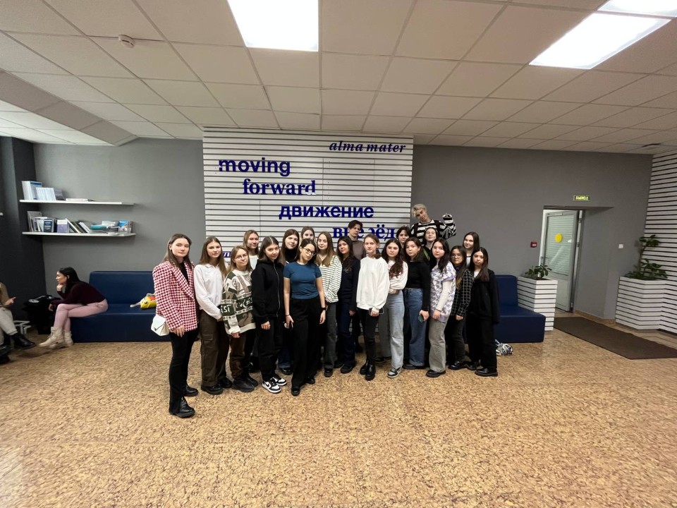 24 ����� � ��������� ����������, ��������� � �������� ������� ��������� ��� ���������� 10 ������ �������� �6 �. ������