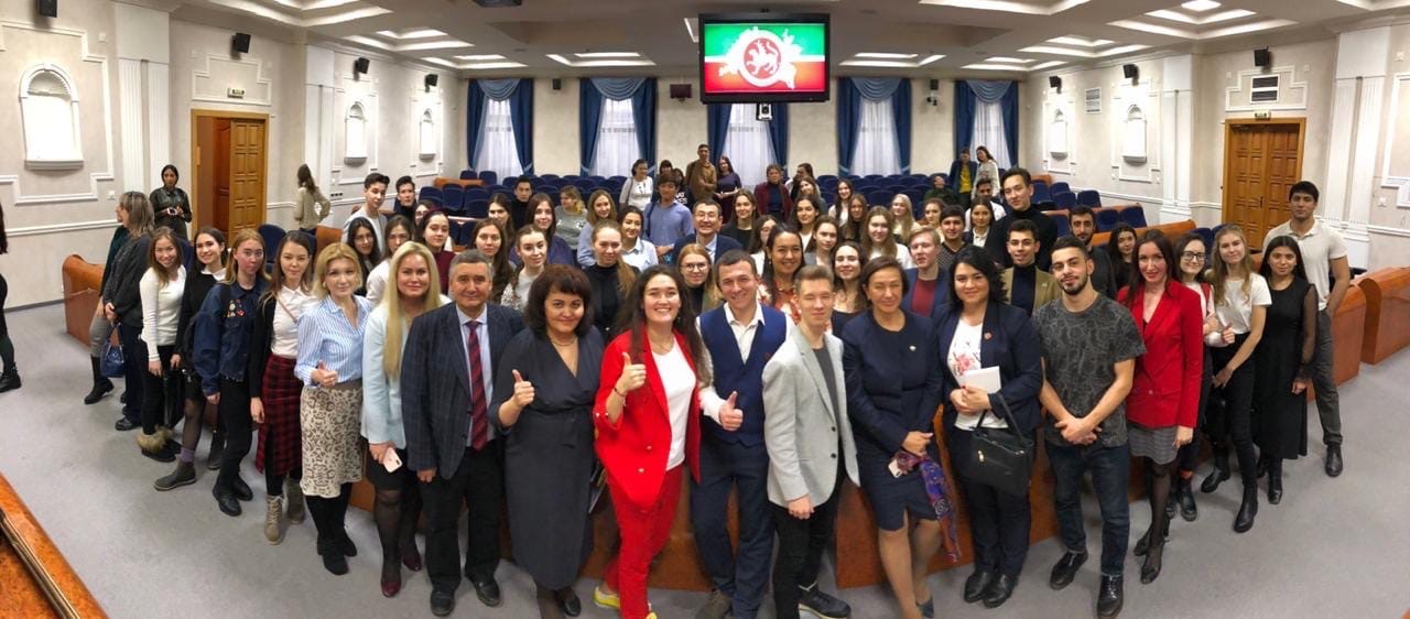 Ирада Аюпова встретилась с активистами волонтерского движения в сфере культуры Ирада Аюпова встретилась с активистами волонтерского движения в сфере культуры