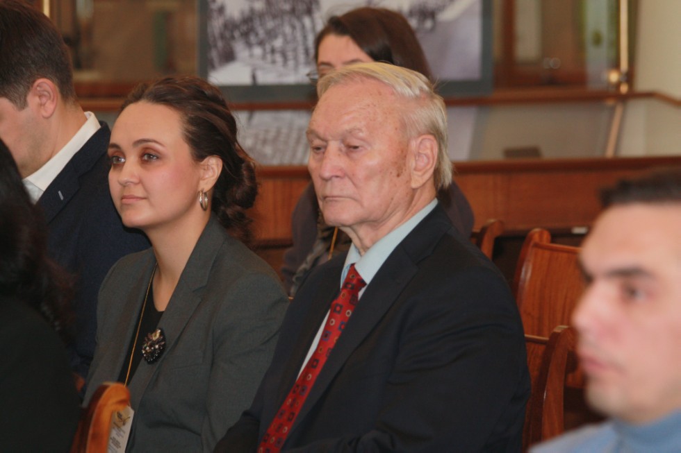 �� ������ �������� ������� ���������� � ����������� ����� � �� ����������� ������������