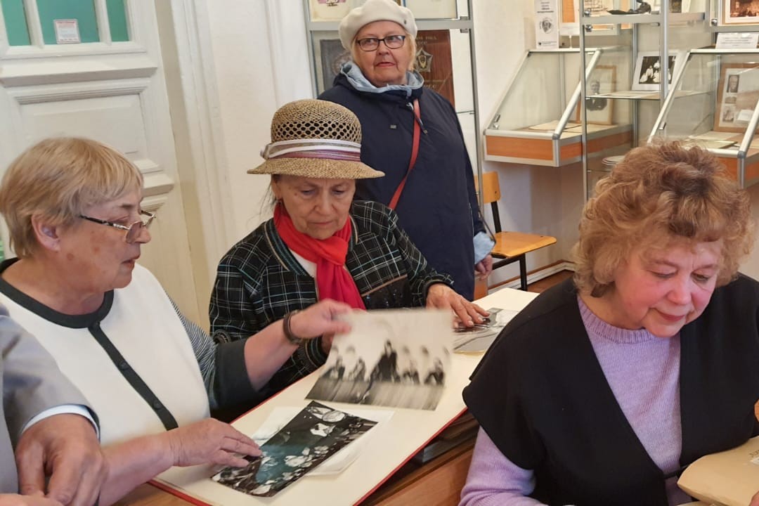 Фотовыставка 'Застывшее время' Фотовыставка 'Застывшее время'