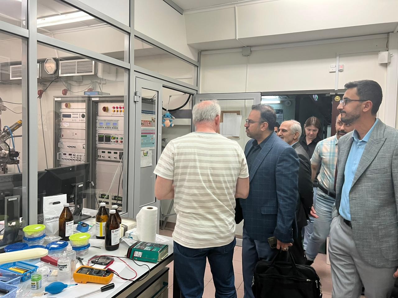 17 мая Институт физики посетили сотрудники высших учебных заведении Исламской Республики Иран! ,КФУ, Институт физики, сотрудничество
