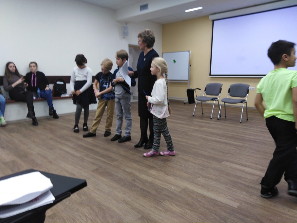 Репетиция спектакля детского театра 'Радуга' к юбилею Казанского университета Репетиция спектакля детского театра 'Радуга' к юбилею Казанского университета