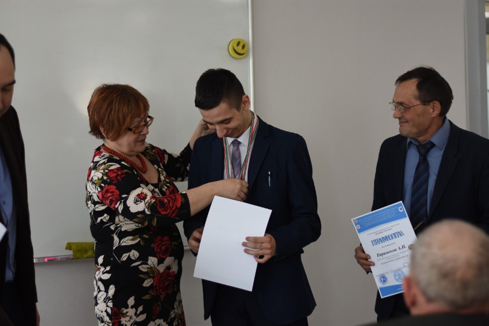 ����� ��������� ���� ������������� 