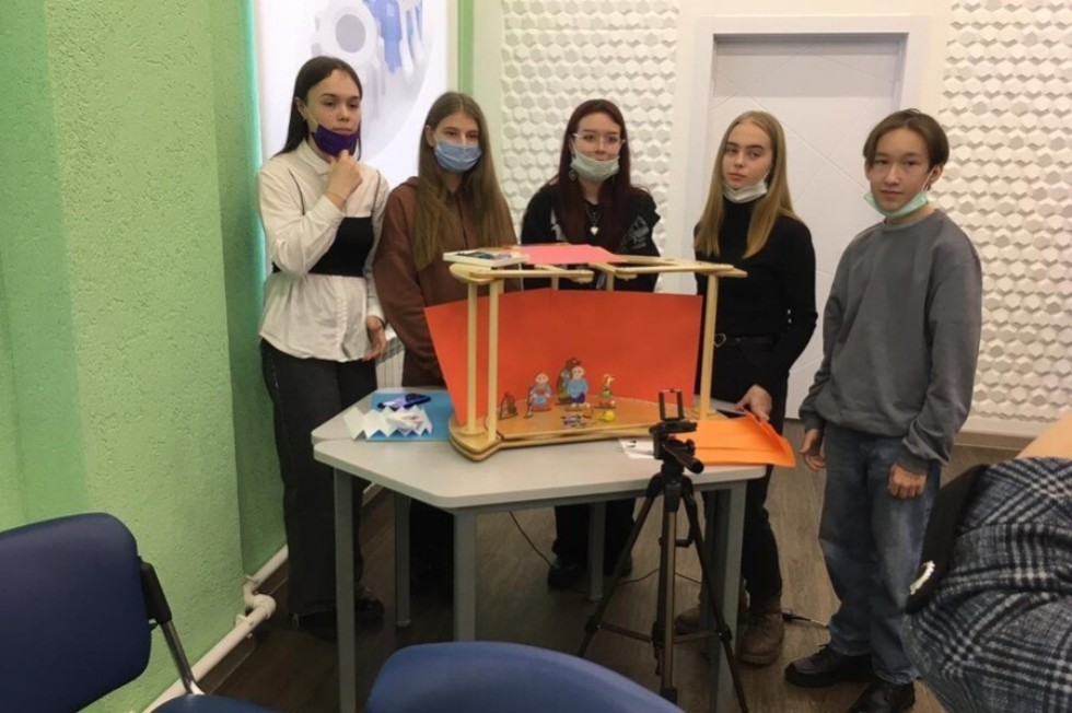 Преподаватели Елабужского института организовали квест для выпускников средних общеобразовательных школ и СПО на базе ДНК им. К.А. Валиева Преподаватели Елабужского института организовали квест для выпускников средних общеобразовательных школ и СПО на базе ДНК им. К.А. Валиева